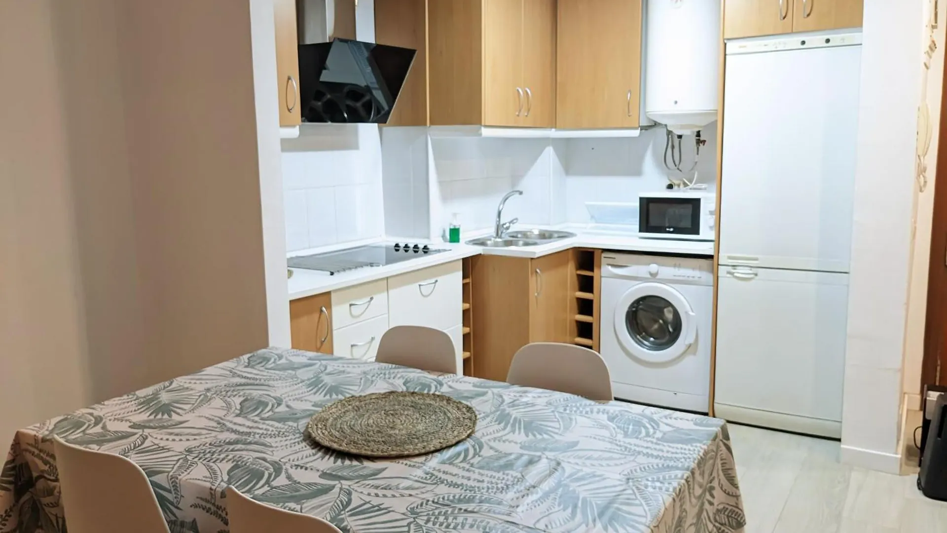 Apartamento En La Playa Con Garaje Cadiz Spain